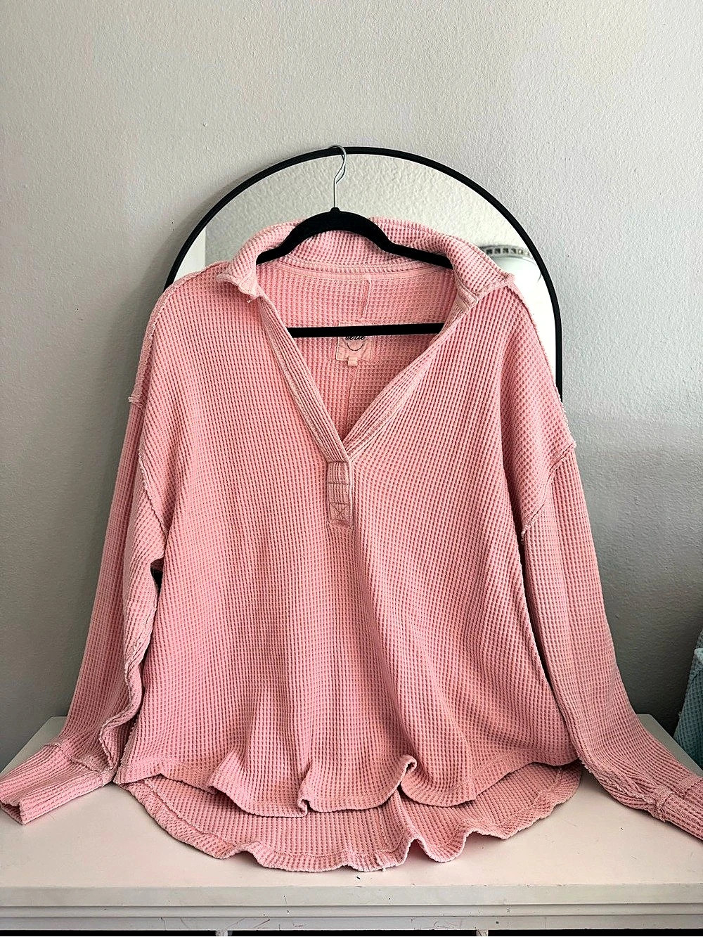aerie V-Neck Sweater in Pink Size Medium Like New